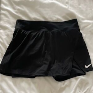 Nike Women's Black tennis skirt